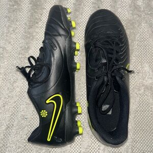Nike Jr. Tiempo Legend 10 Club